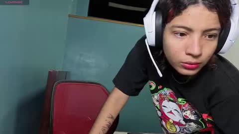 Helia Transfem and Amy online show from November 16, 2025, 10:59 pm