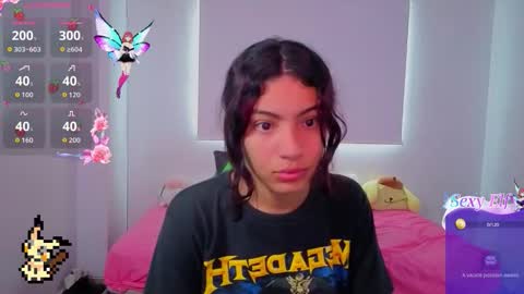 Helia Transfem and Amy online show from February 6, 2026, 1:25 pm