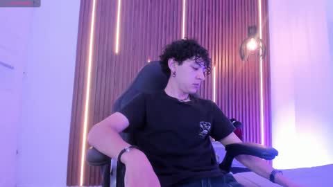 helios_obscuro online show from September 28, 2025, 12:21 pm