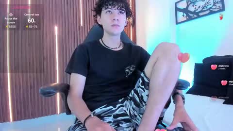 helios_obscuro online show from October 7, 2025, 12:02 pm