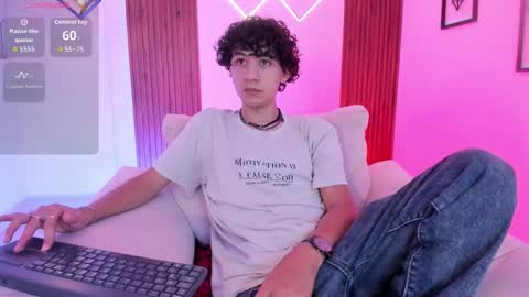 helios_obscuro online show from October 31, 2025, 3:07 am