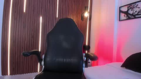 helios_obscuro online show from November 2, 2025, 1:08 am