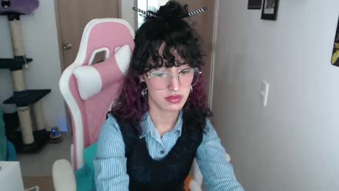 Snapshot of hell_666_xxx chatting on January 13, 2025, 7:53 pm cher online show from January 13, 2025, 7:53 pm