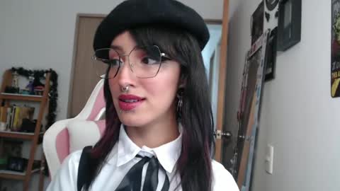 Snapshot of hell_666_xxx chatting on January 15, 2025, 8:37 pm cher online show from January 15, 2025, 8:37 pm