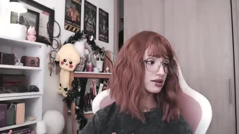 Snapshot of hell_666_xxx chatting on September 18, 2025, 12:45 am cher online show from September 18, 2025, 12:45 am