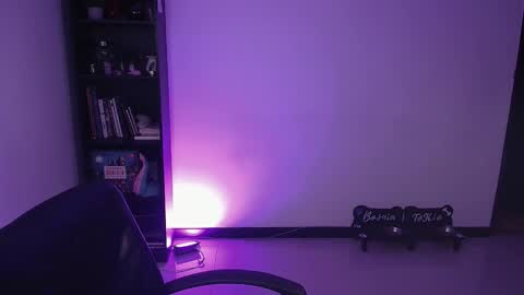 Snapshot of hell_dancer_ chatting on February 22, 2026, 2:13 am Lexa online show from February 22, 2026, 2:13 am