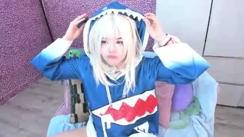 Laura online show from July 3, 2026, 3:35 am