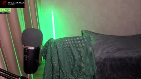 Red online show from January 28, 2025, 9:08 pm