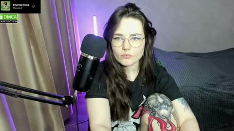 Red online show from February 10, 2025, 6:13 pm