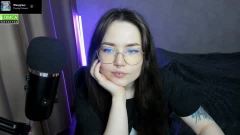 Red online show from February 12, 2025, 5:58 pm