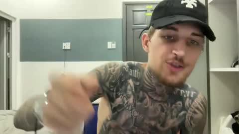 hellacozy online show from October 26, 2025, 3:29 pm