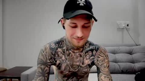 hellacozy online show from April 20, 2026, 11:46 am