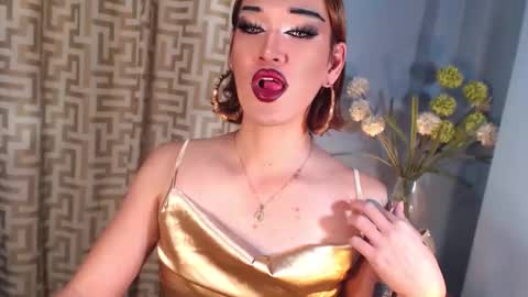 Snapshot of hellatarahathor chatting on February 23, 2026, 9:28 am hellatarahathor online show from February 23, 2026, 9:28 am