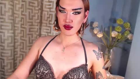 Snapshot of hellatarahathor chatting on February 25, 2026, 8:24 am hellatarahathor online show from February 25, 2026, 8:24 am