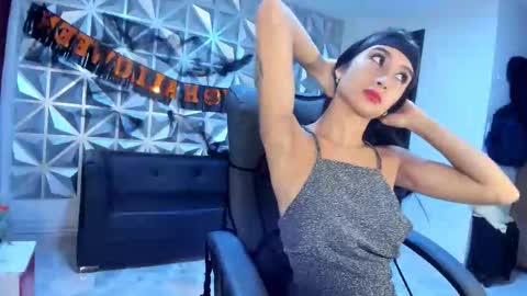 Snapshot of hellen_tease chatting on October 25, 2025, 2:46 pm Hellen online show from October 25, 2025, 2:46 pm
