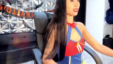 Snapshot of hellen_tease chatting on October 29, 2025, 1:24 pm Hellen online show from October 29, 2025, 1:24 pm