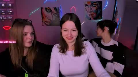 Helli online show from January 16, 2026, 8:13 pm