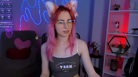 Helli online show from July 5, 2026, 7:32 pm