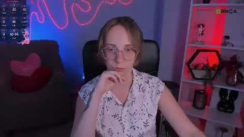 Helli online show from July 18, 2026, 7:17 pm