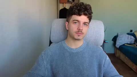 Snapshot of hellish_sugar chatting on January 19, 2026, 8:18 am Remy online show from January 19, 2026, 8:18 am