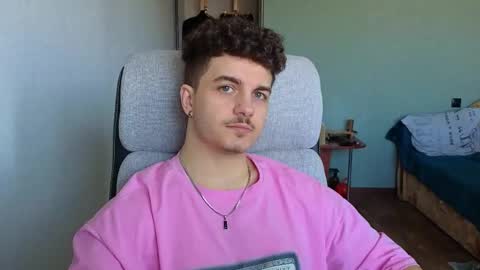 Snapshot of hellish_sugar chatting on February 27, 2026, 11:32 am Remy online show from February 27, 2026, 11:32 am