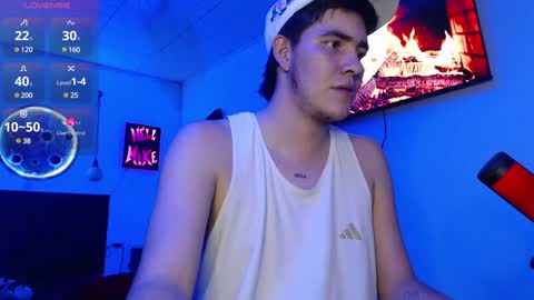 Snapshot of hellmike_ chatting on January 4, 2025, 2:46 am Call me Mike-----INSTAGRAM hellofmike INDEPENDENT MODEL online show from January 4, 2025, 2:46 am