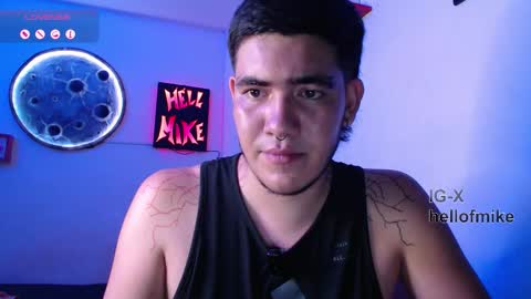 Snapshot of hellmike_ chatting on November 20, 2025, 6:02 am Call me Mike-----INSTAGRAM hellofmike INDEPENDENT MODEL online show from November 20, 2025, 6:02 am