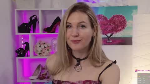 Snapshot of hello_lisha chatting on January 22, 2025, 2:14 pm Alisia Monday to Friday from 10 am to 4 pm GMT 2 online show from January 22, 2025, 2:14 pm