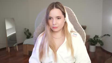 Taya online show from September 29, 2025, 6:13 pm