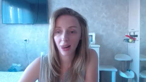 Snapshot of hellokittykaty chatting on October 17, 2025, 6:38 am Victory online show from October 17, 2025, 6:38 am