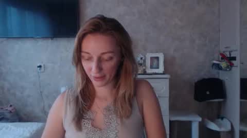 Snapshot of hellokittykaty chatting on November 7, 2025, 6:35 am Victory online show from November 7, 2025, 6:35 am