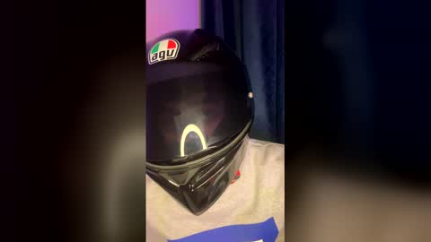 helmetplayme online show from December 21, 2025, 2:02 pm