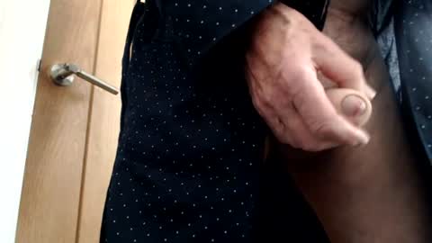 older cock online show from June 29, 2026, 8:09 am