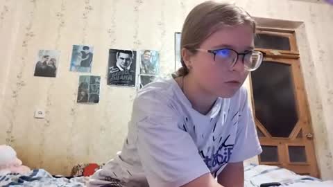 Leila online show from July 8, 2026, 9:08 pm