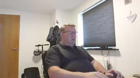 henrikrp1971 online show from September 13, 2025, 12:38 pm