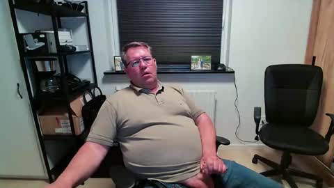 Snapshot of henrikrp1971 chatting on May 10, 2026, 8:25 pm henrikrp1971 online show from May 10, 2026, 8:25 pm