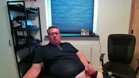 Snapshot of henrikrp1971 chatting on June 1, 2026, 2:19 pm henrikrp1971 online show from June 1, 2026, 2:19 pm