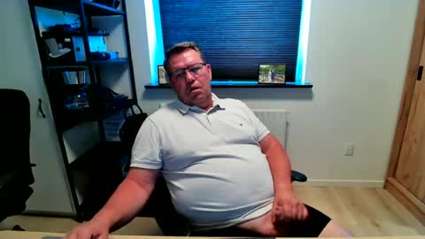henrikrp1971 online show from June 23, 2026, 12:36 pm