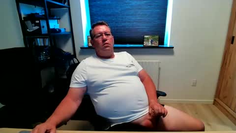 henrikrp1971 online show from June 29, 2026, 12:27 pm