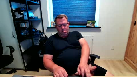 henrikrp1971 online show from July 1, 2026, 9:22 am