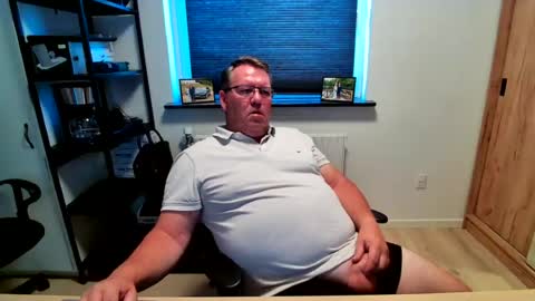 henrikrp1971 online show from July 16, 2026, 11:05 am