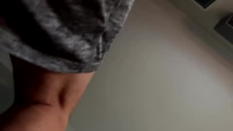 Snapshot of henry0043 chatting on January 9, 2025, 9:06 am henry0043 online show from January 9, 2025, 9:06 am