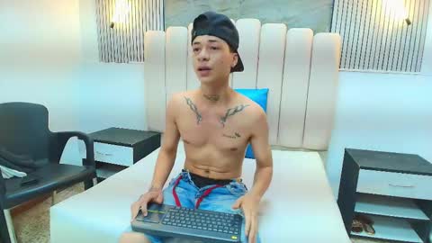 Henry online show from February 25, 2026, 9:13 pm