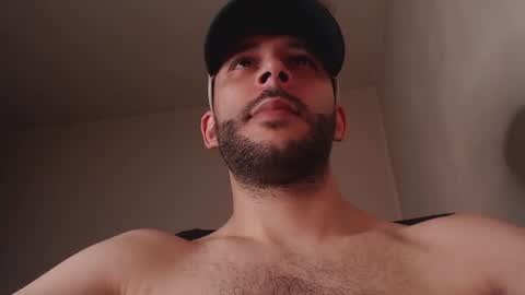 HenryAxe online show from July 16, 2026, 9:54 pm