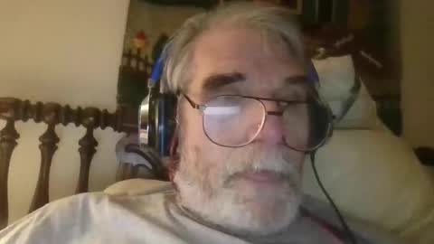 henrybond1979 online show from May 28, 2026, 7:33 pm