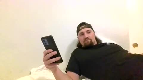 Snapshot of henryjackk chatting on December 16, 2025, 1:54 am HenryJackk online show from December 16, 2025, 1:54 am