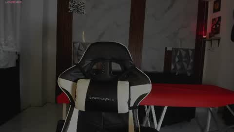Hello I am Valentina independent Colombian model I love sensuality and pleasure welcome online show from July 4, 2026, 1:45 am