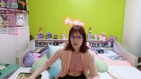 HeraLuna  online show from April 7, 2026, 7:47 pm