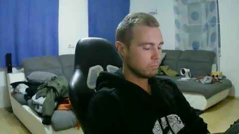 John Pearl online show from October 1, 2025, 7:09 pm