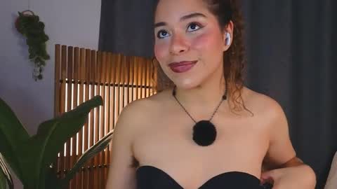 hercyqueen online show from October 17, 2025, 8:17 am